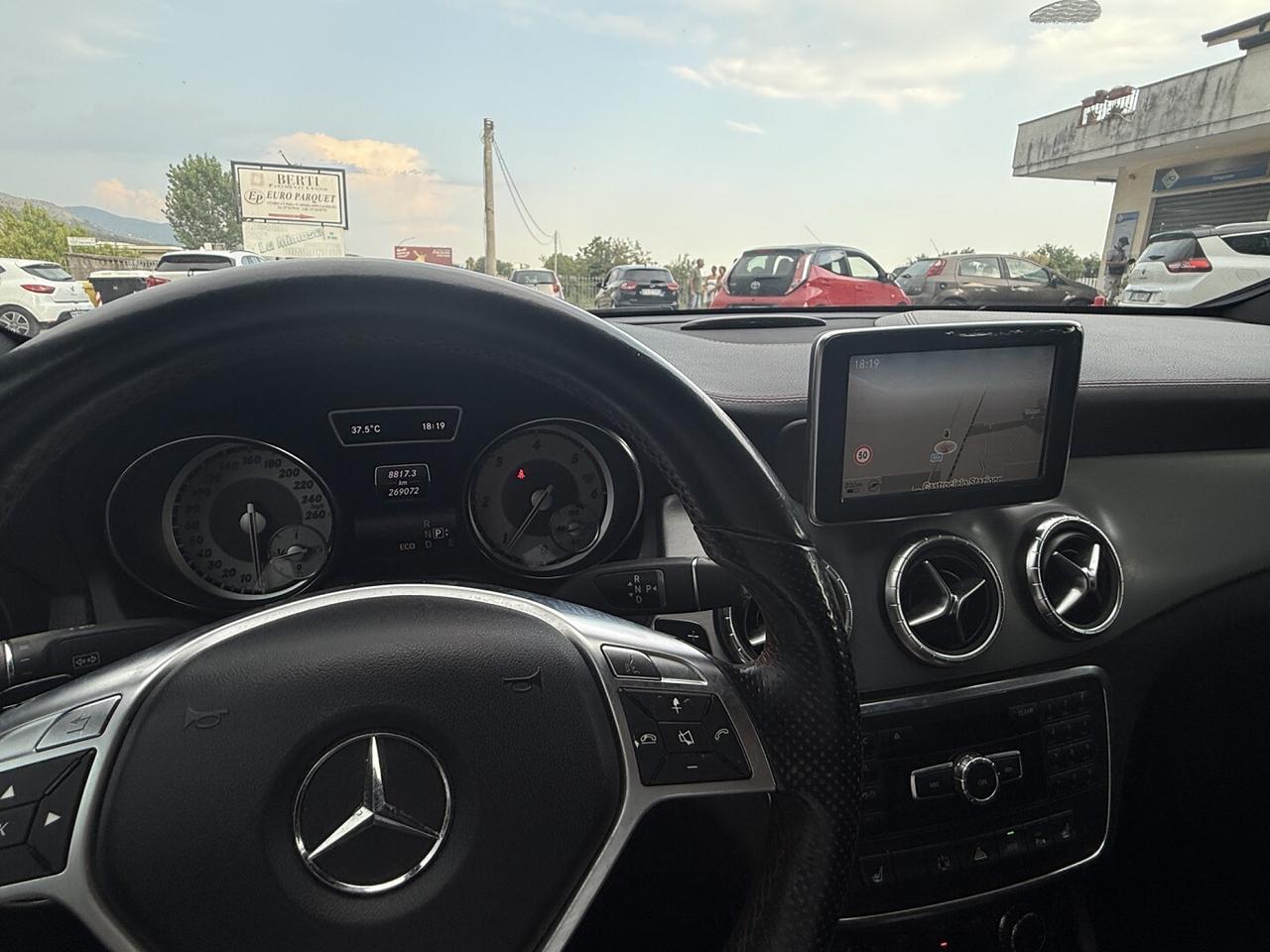 MERCEDES BENZ CLA 220 CDI AUTOMATIC PREMIU