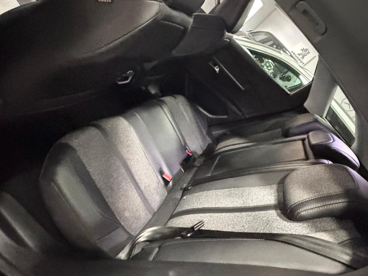 Peugeot 3008 BlueHDi 130 S&S Allure