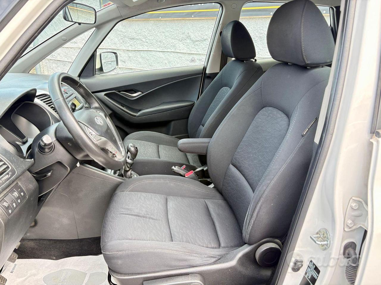 HYUNDAI IX20 1.4 CRDI STYLE (90CV) NEOPATENTATI