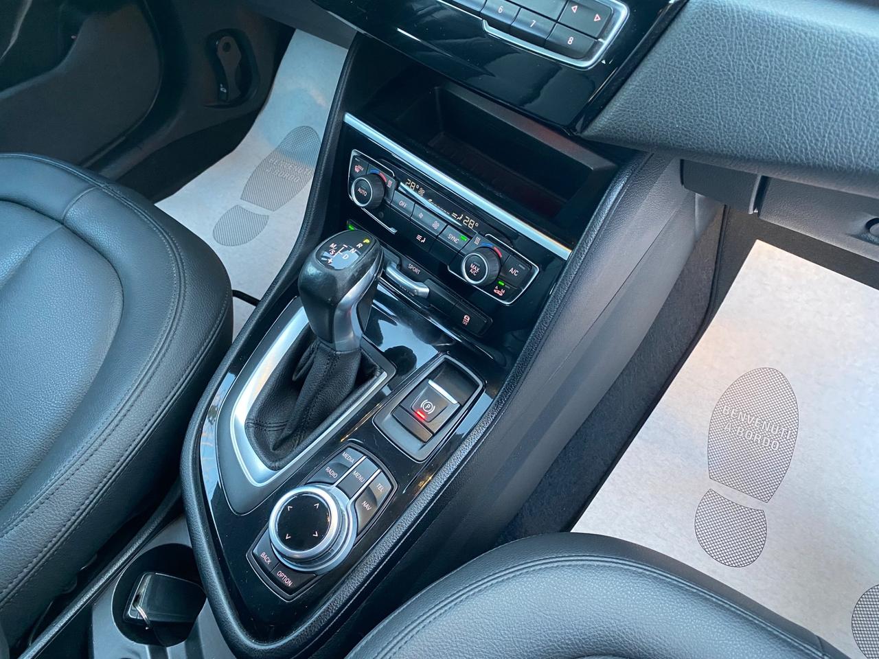 Bmw 2er Active Tourer 218d Advantage