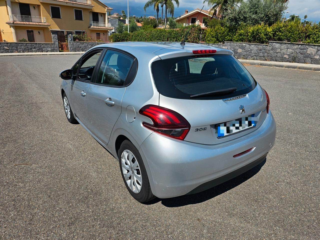 Peugeot 208 BlueHDi 75 S&S 5 porte Active