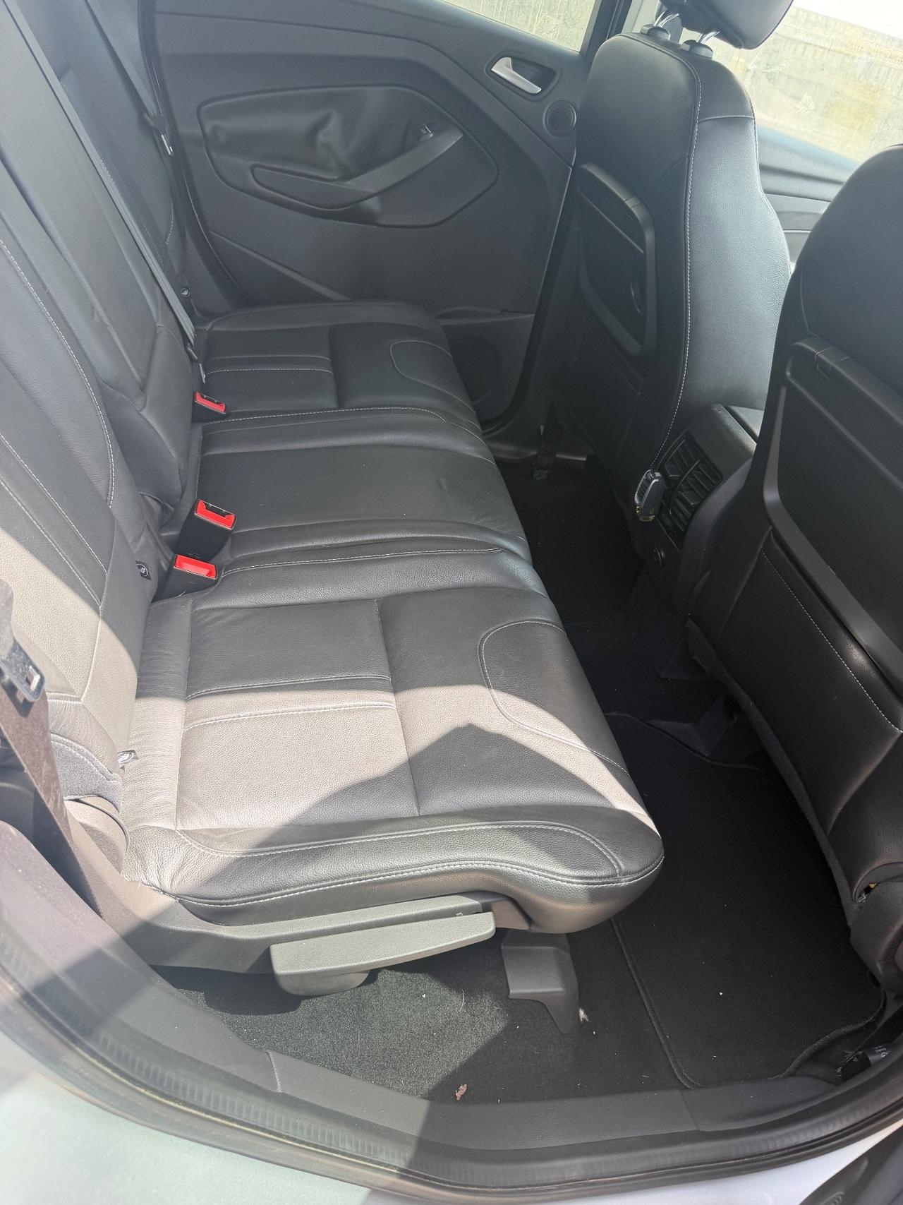 Ford Kuga 2.0 TDCI 140 CV 4WD Powershift
