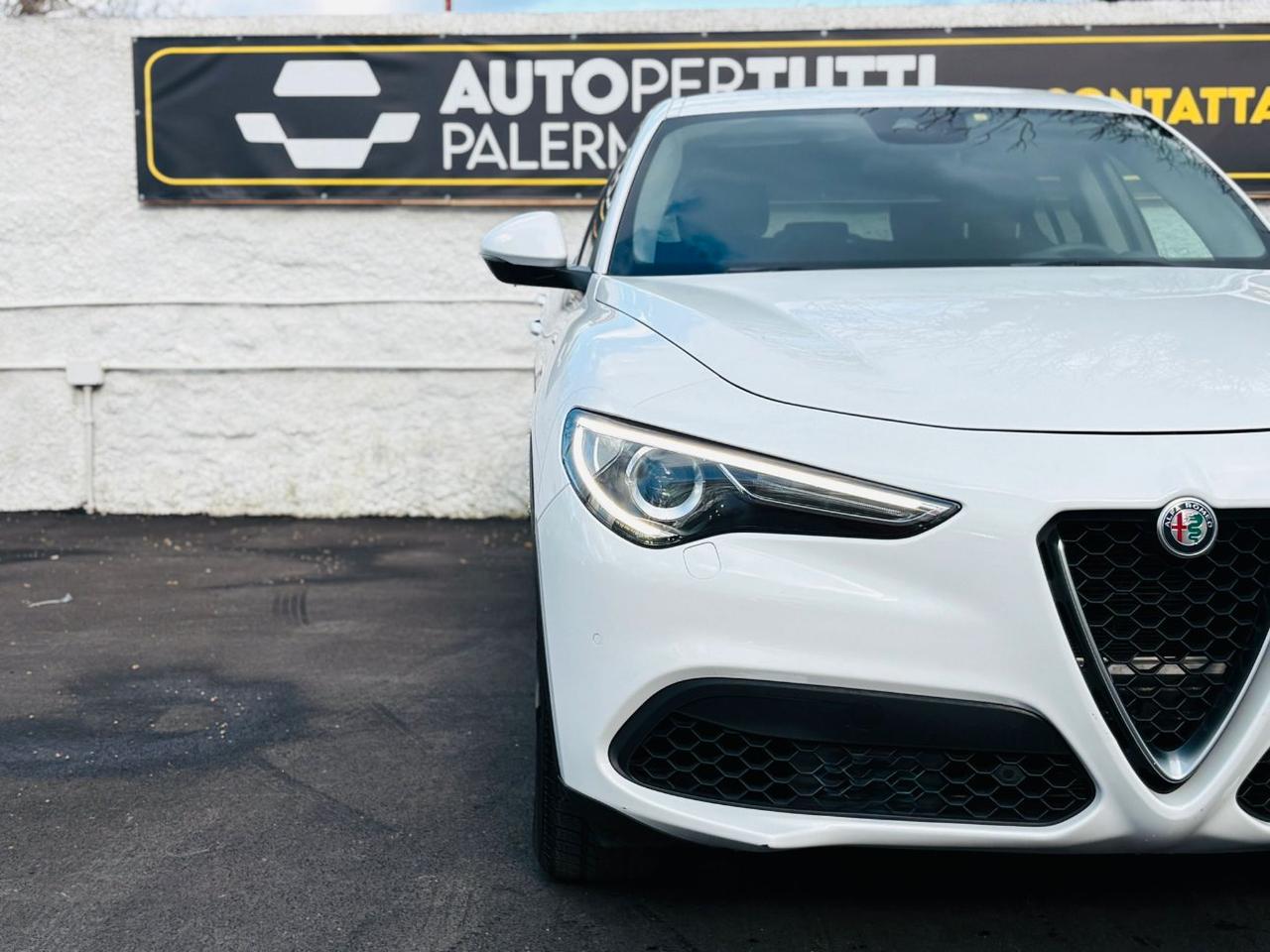 Alfa Romeo Stelvio 2.2 t Business rwd 160cv auto