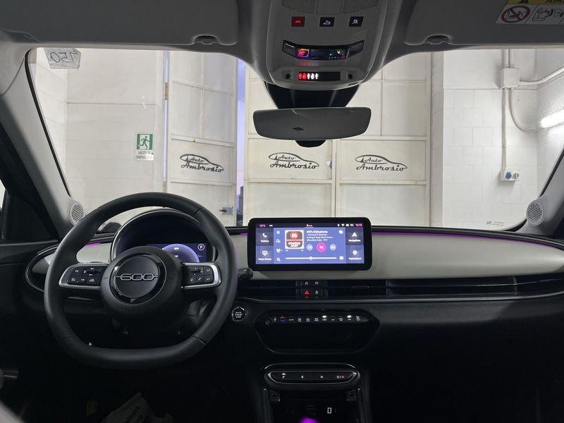 FIAT 600 600 Hybrid 100 CV DCT MHEV La Prima DA 249.00 MENSILE