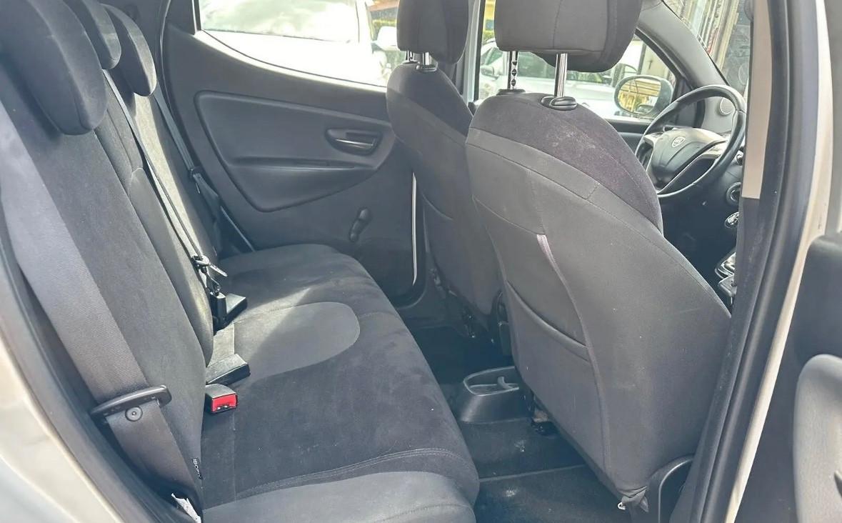 Lancia Ypsilon 1.2 / FINANZIAMENTI /RATE