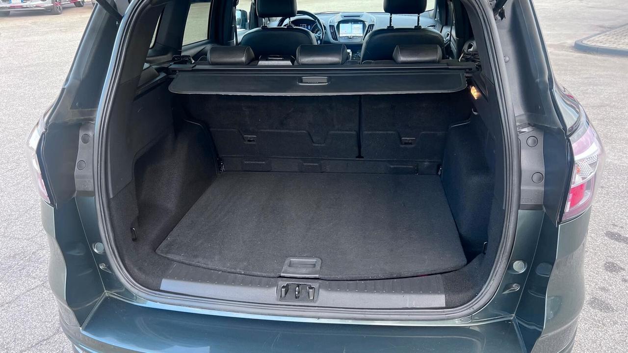 Ford Kuga 2.0 TDCI 150 CV S&S 4WD Powershift ST-Line