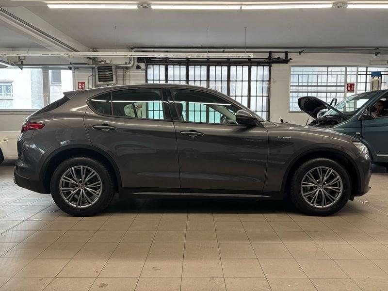 Alfa Romeo Stelvio 2.2 Turbodiesel 160 CV AT8 RWD Super AUTOCARRO