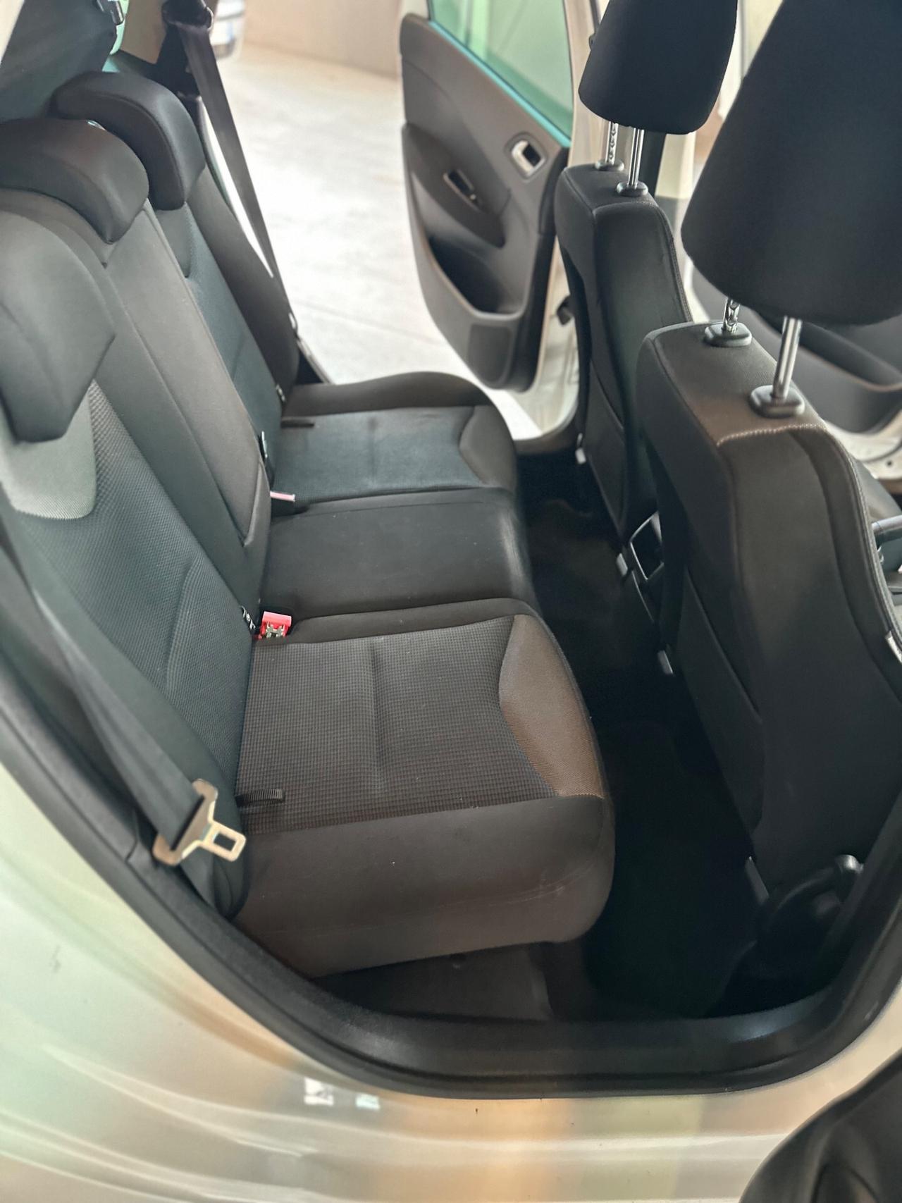 Peugeot 308 1.6 8V e-HDi 112CV Stop&Start SW Active