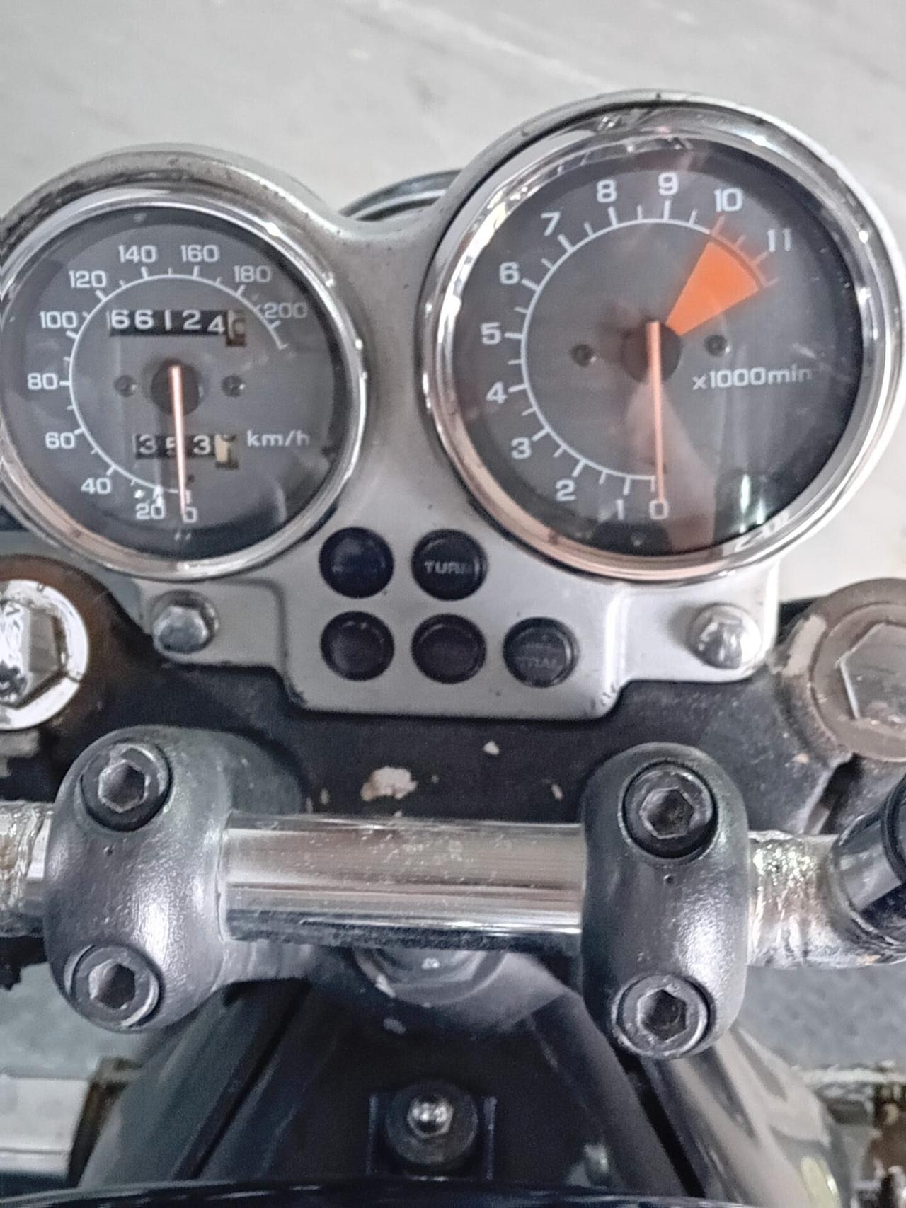 Honda VF 750 CUSTOM RC28