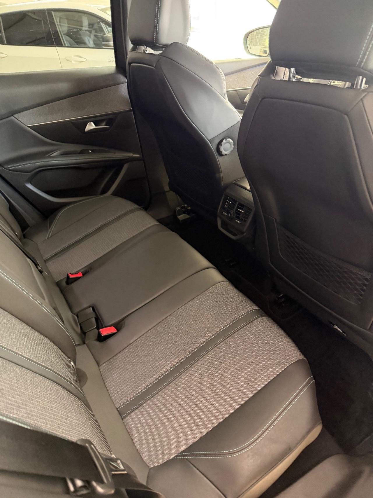 Peugeot 3008 BlueHDi 130 S&S Allure Pack 2022 KM85.000