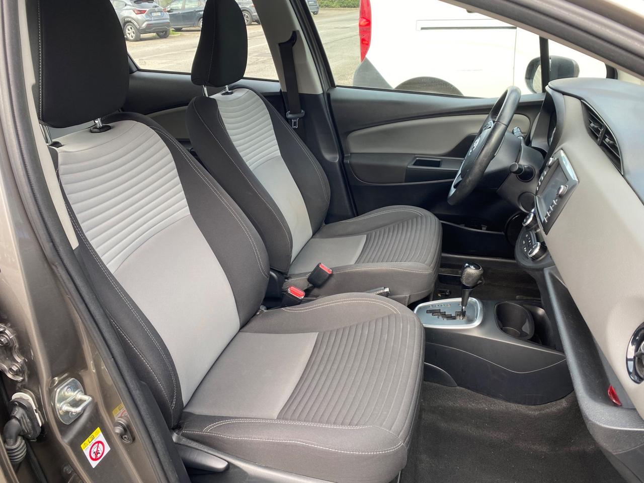 Toyota Yaris 1.5 Hybrid 5 porte Active