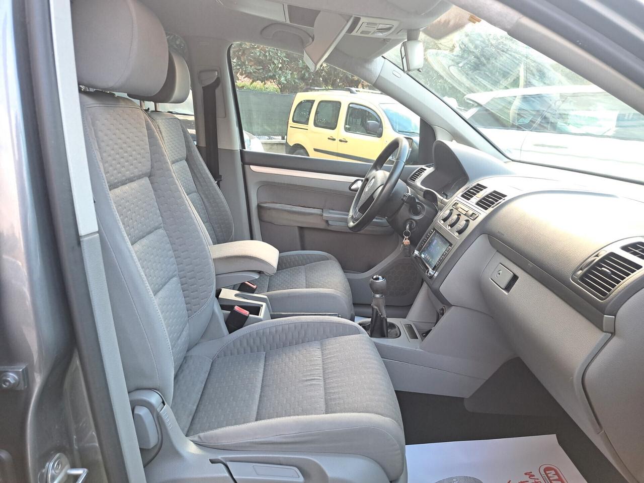 Volkswagen Touran 2.0,140CV , GANCIO TRAINO