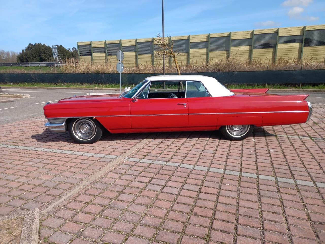 Cadillac Deville Coupé De Ville