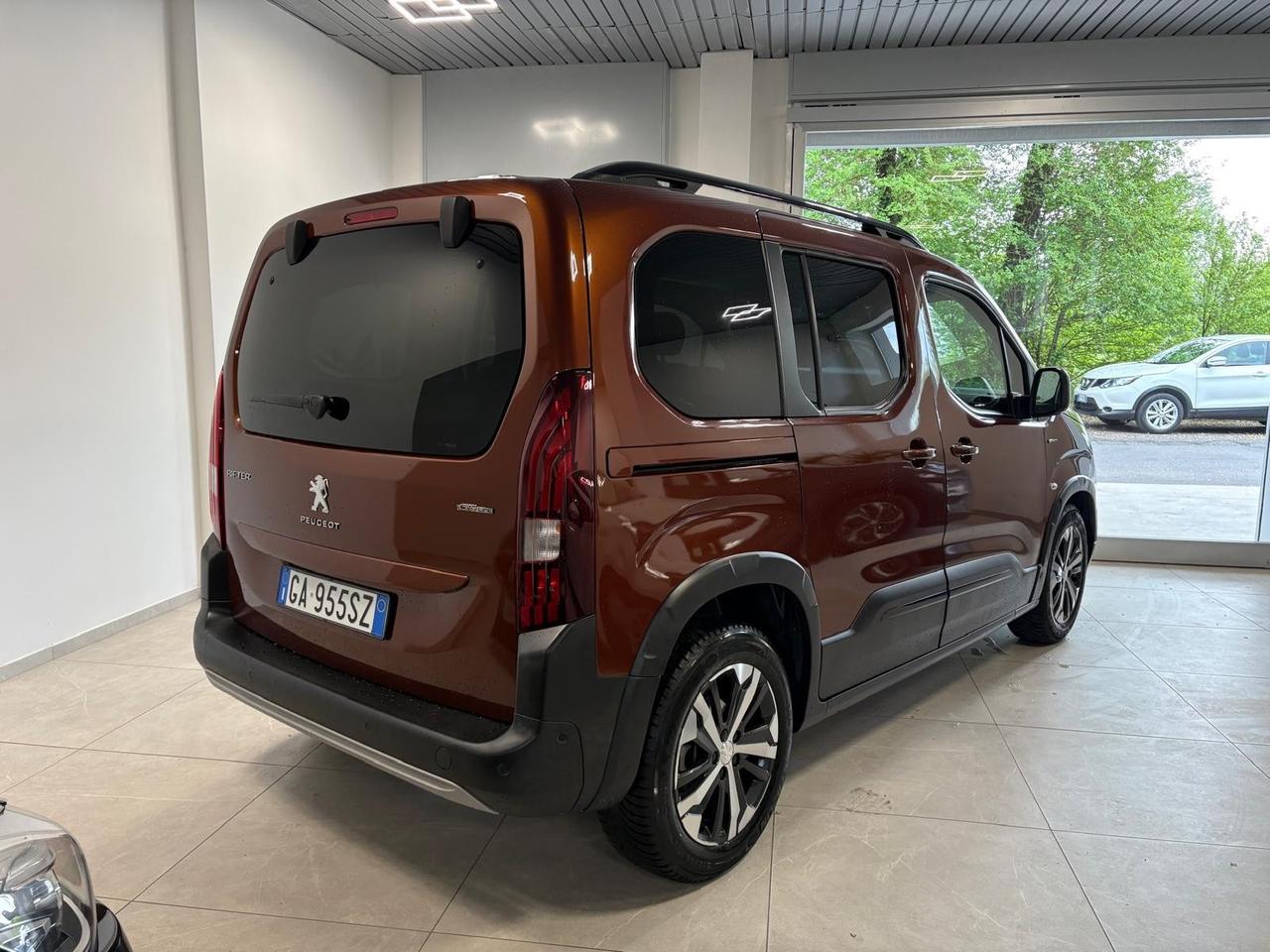 Peugeot Rifter BlueHDi 130 S&S GT Line FULL OPTIONAL