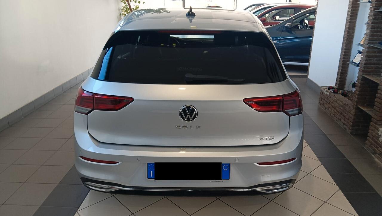 Volkswagen Golf 1.0 eTSI EVO DSG Life