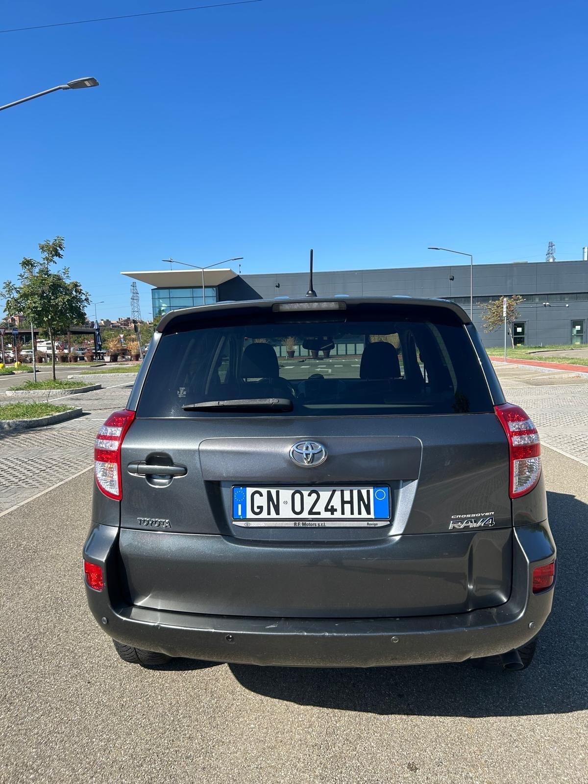 Toyota RAV 4 RAV4 Crossover 2.2 D-4D 150 CV DPF Luxury