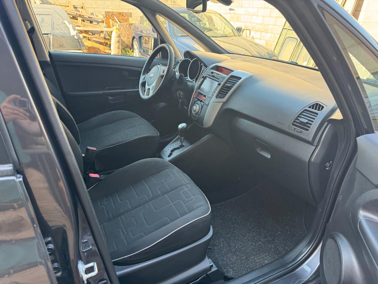 Kia Venga 1.6 CVVT Auto. Cool