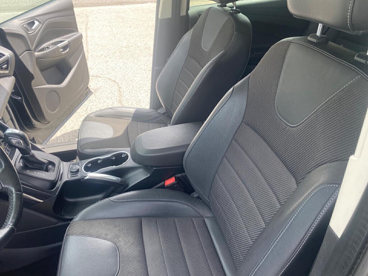 Ford Kuga 2.0 TDCI 140 CV 4WD Titanium