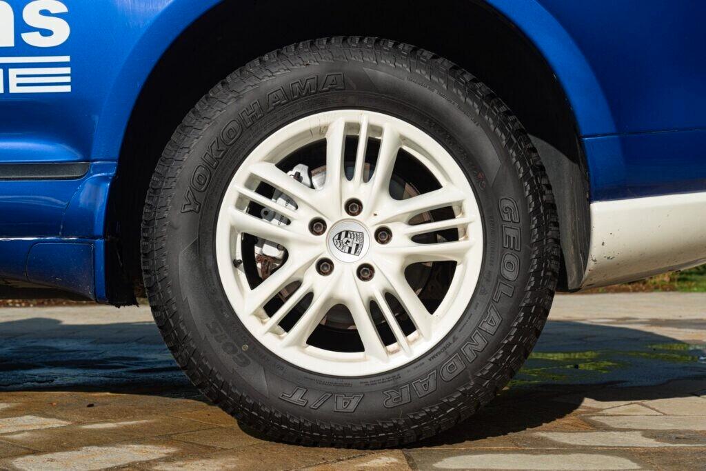 Porsche Cayenne S LIVREA ROTHMANS - POR00250