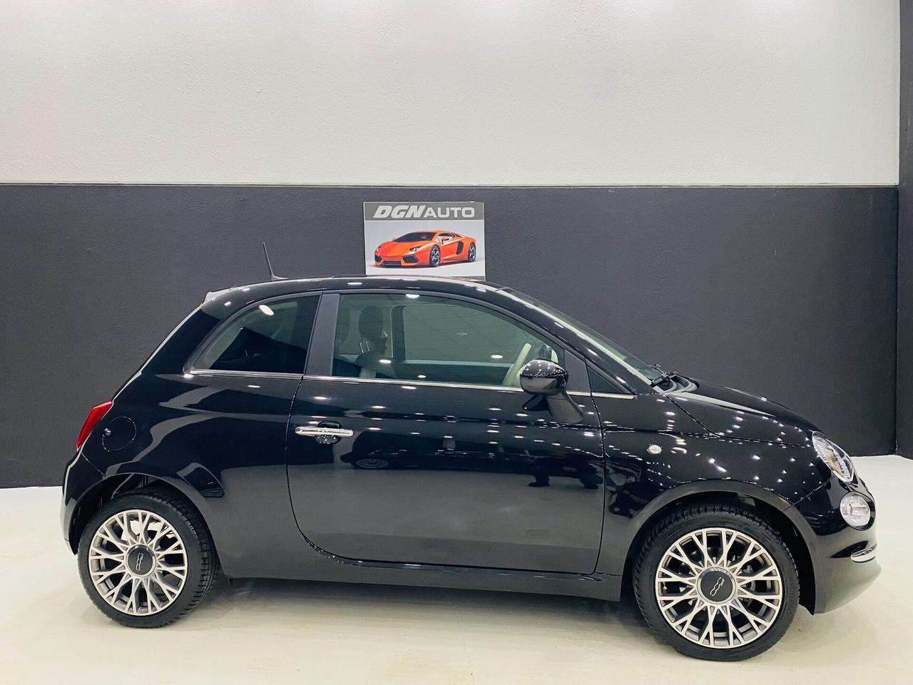 Fiat 500 1.0 Hybrid Dolcevita Navy CarPlay Prezzo promo 10999