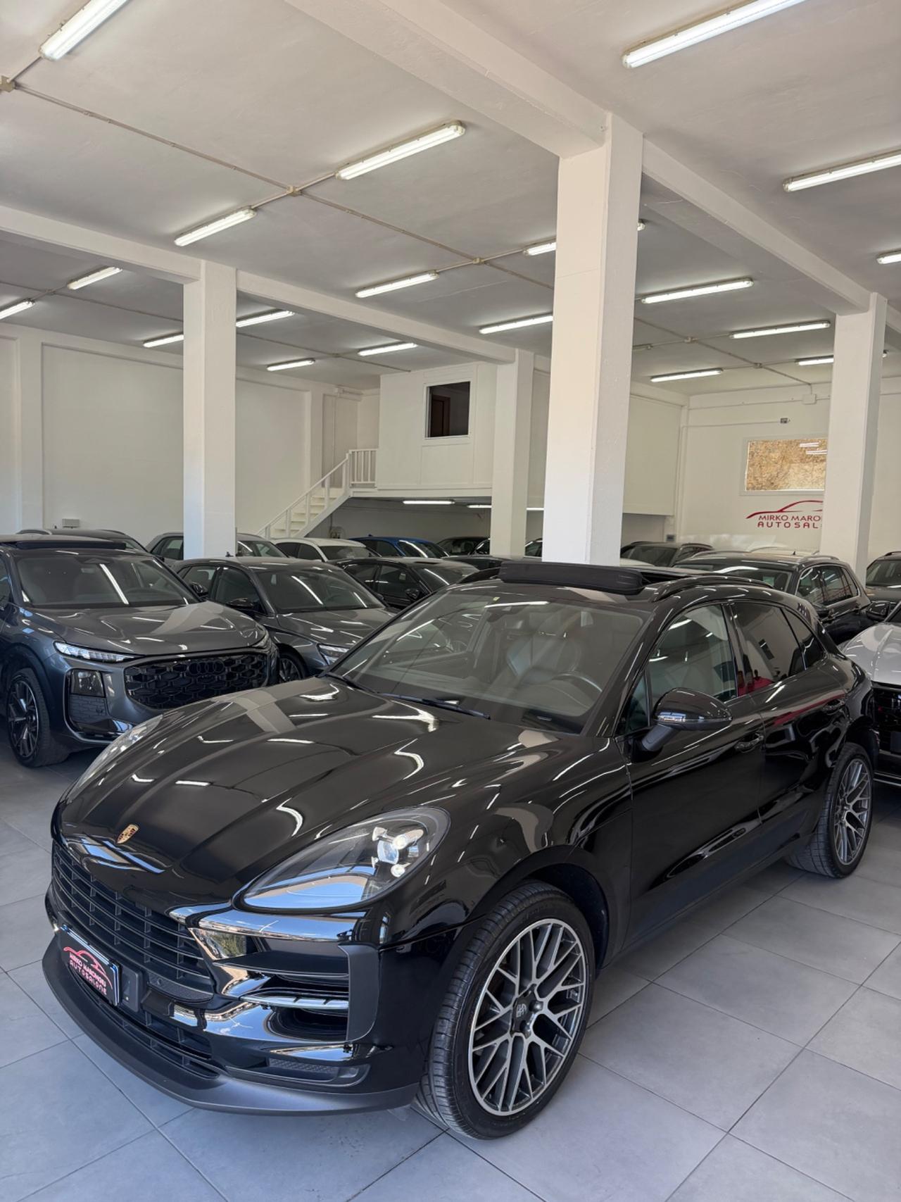 Porsche Macan 2.0 245 TETTO FULL finanziabile