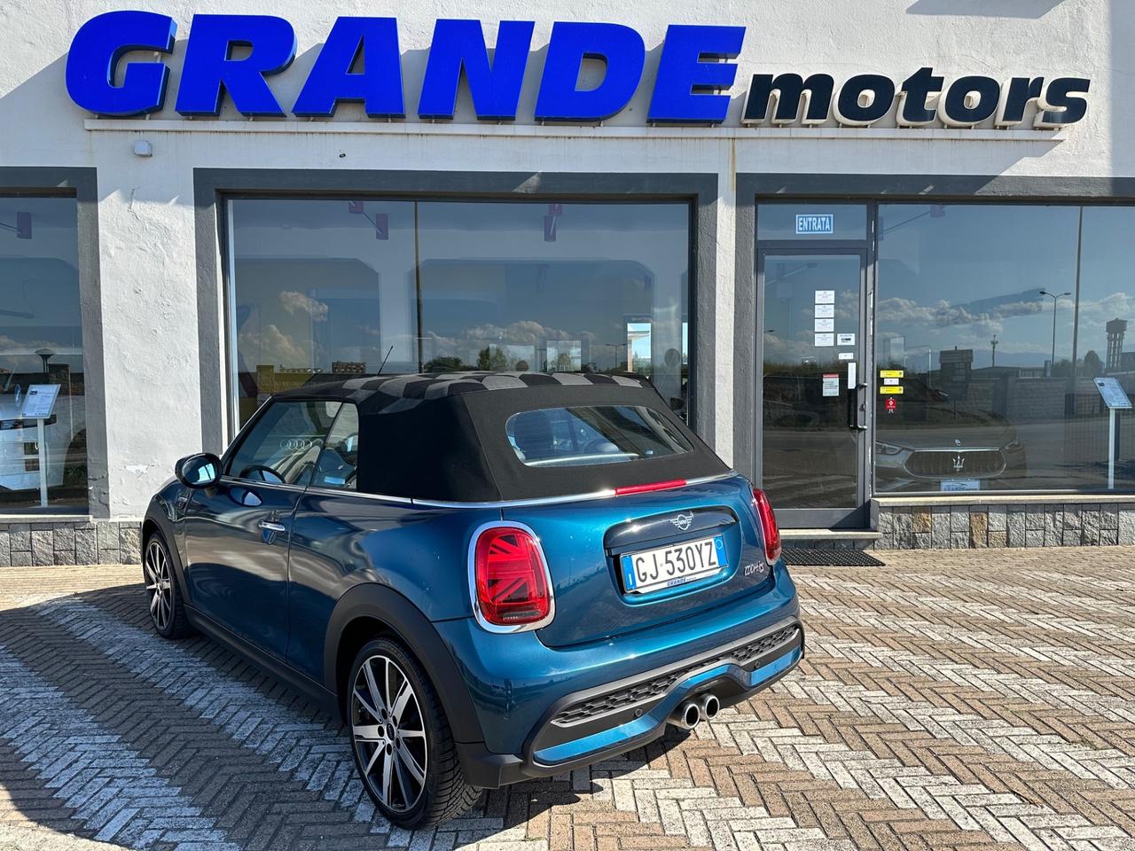 Mini Cabrio F57 2.0 Sidewalk auto Edizione Limitata *NO VINCOLI*