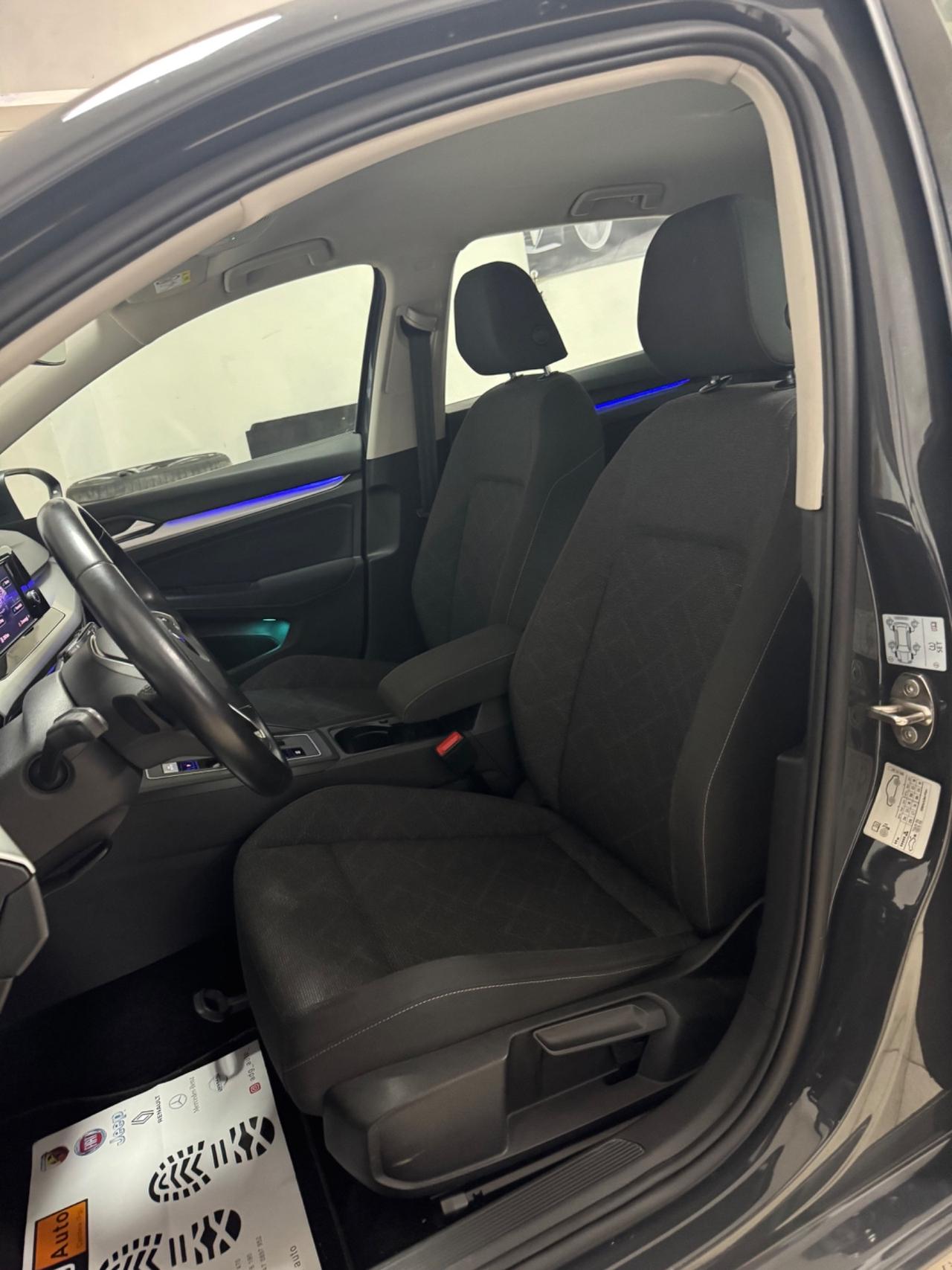 Volkswagen Golf 2.0 TDI DSG SCR 2021 multicolor 17