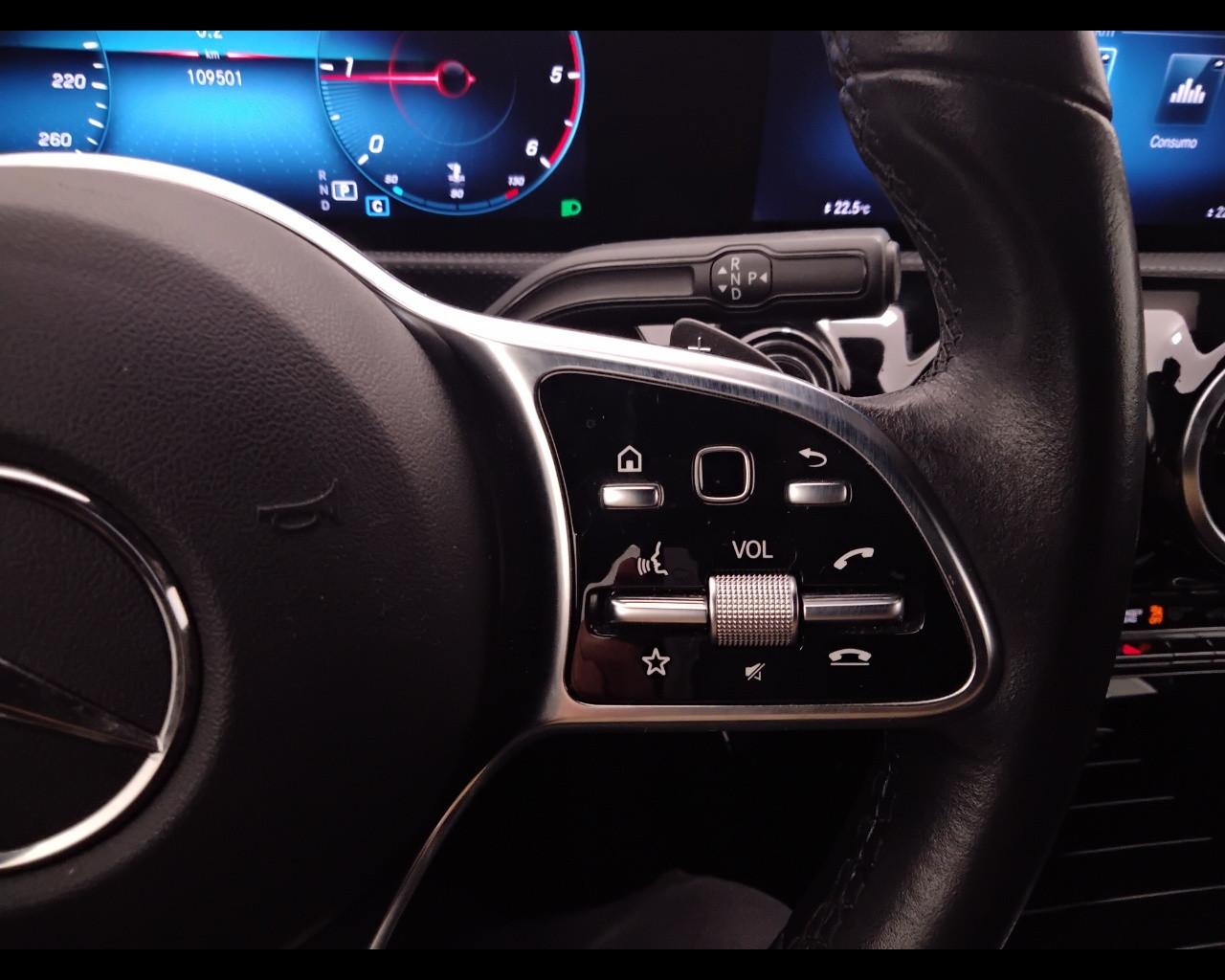Mercedes-Benz Classe A - W177 2018 - A 180 d Sport Extra auto