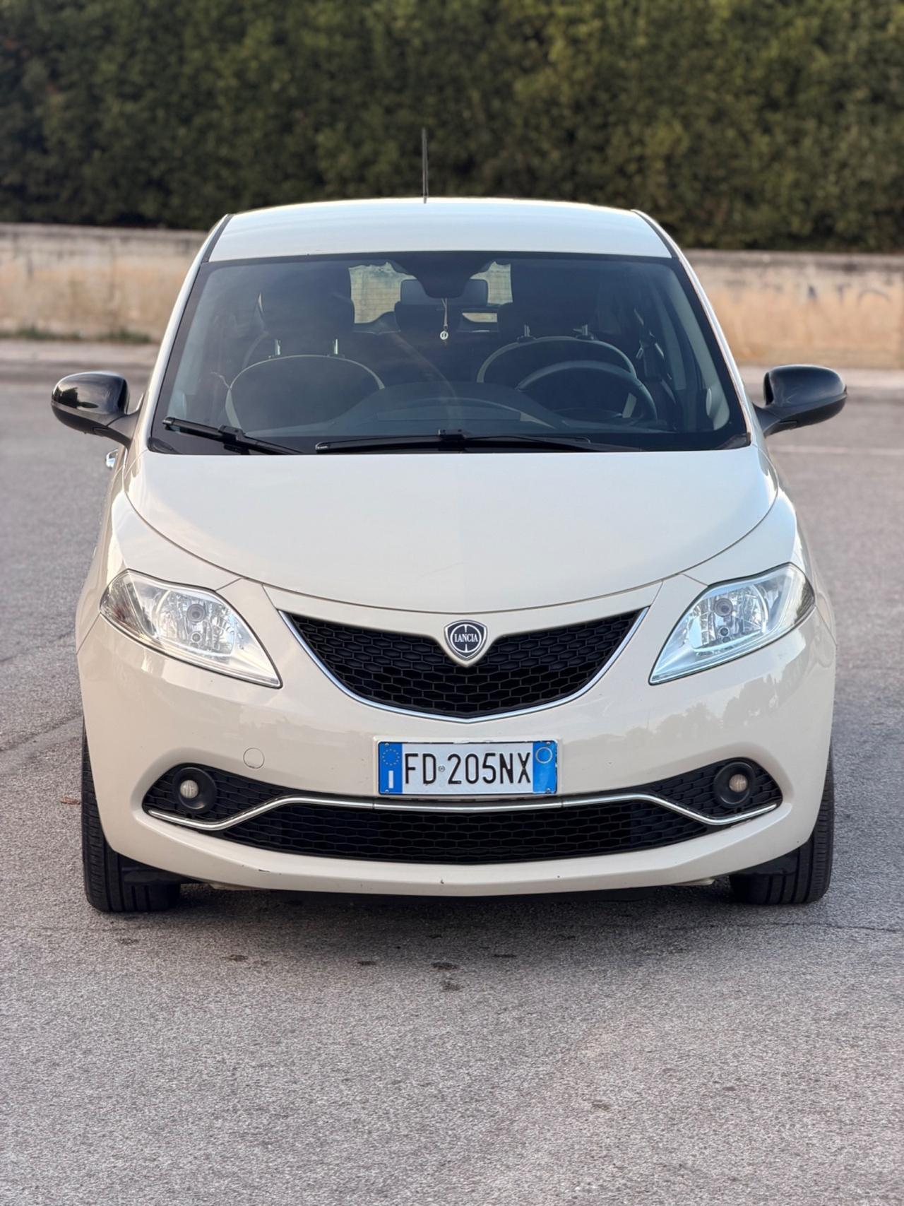 Lancia Ypsilon 1.2 69 CV 5 porte GPL Ecochic Gold