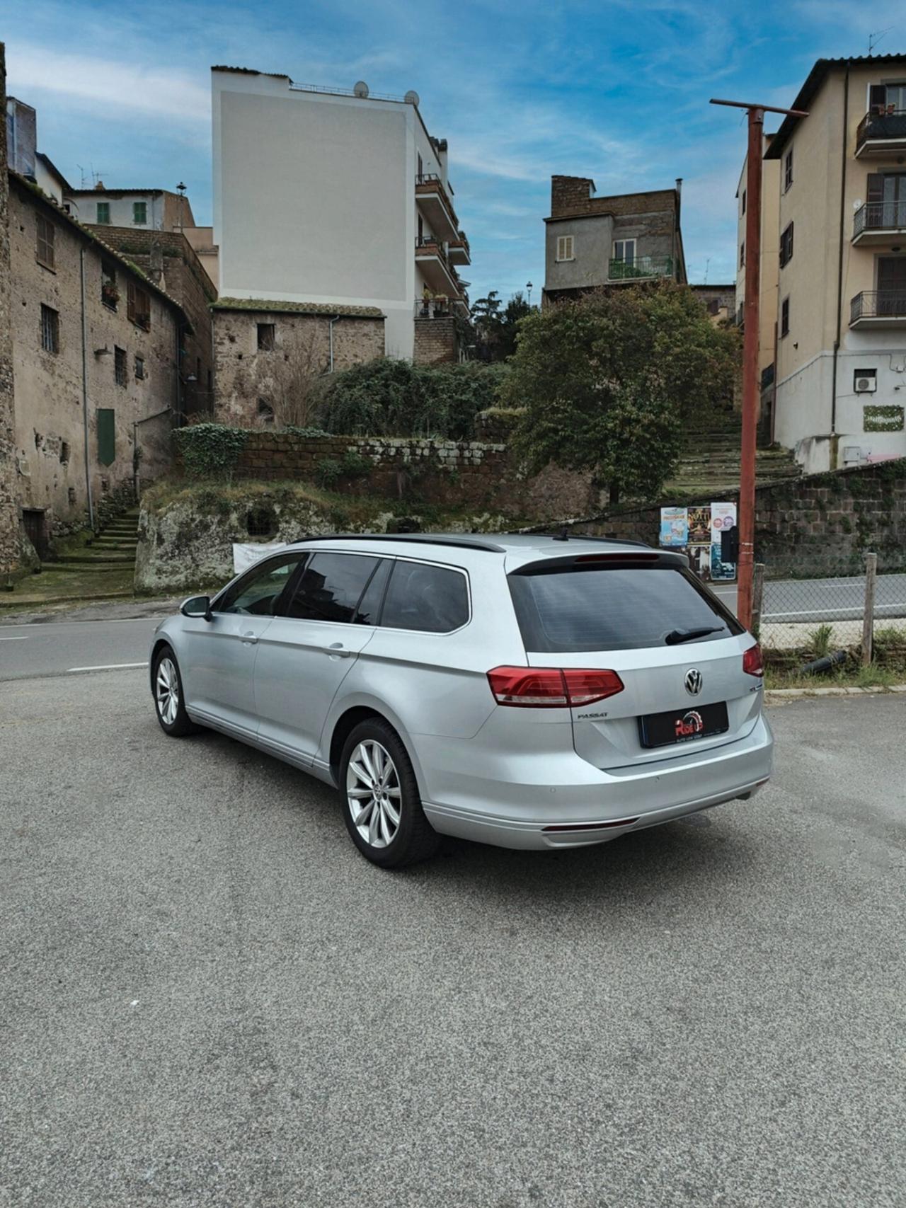 Volkswagen Passat Variant 1.6 TDI 120cv DSG