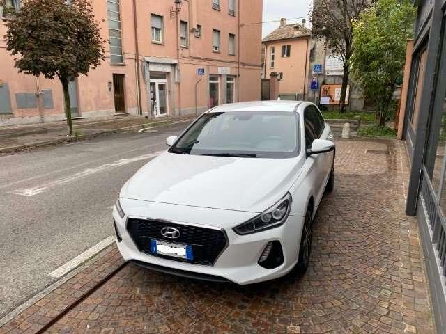 Hyundai i30 1.6 CRDI Business 110cv - Gancio Traino