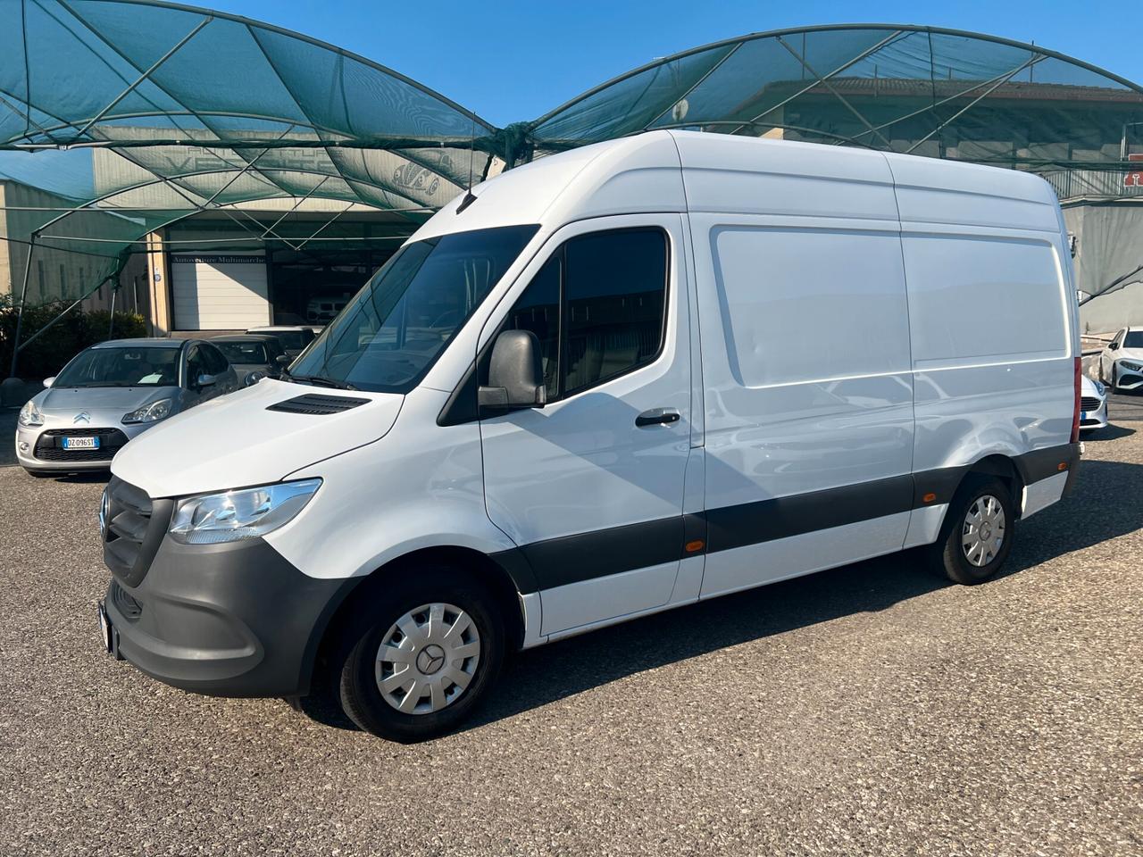 Mercedes Benz Sprinter