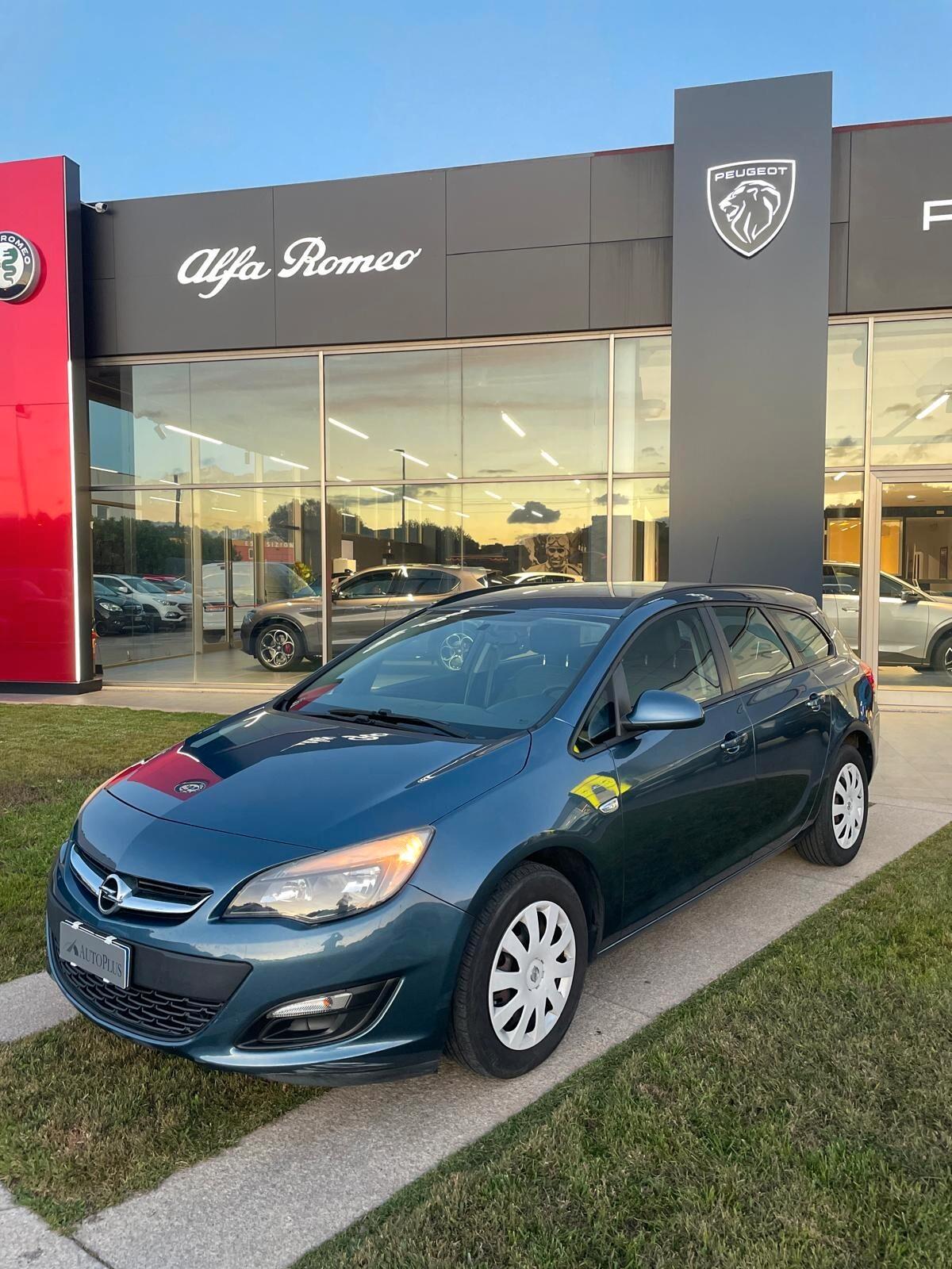 Opel Astra 1.4 Turbo 140CV Sports Tourer Cosmo