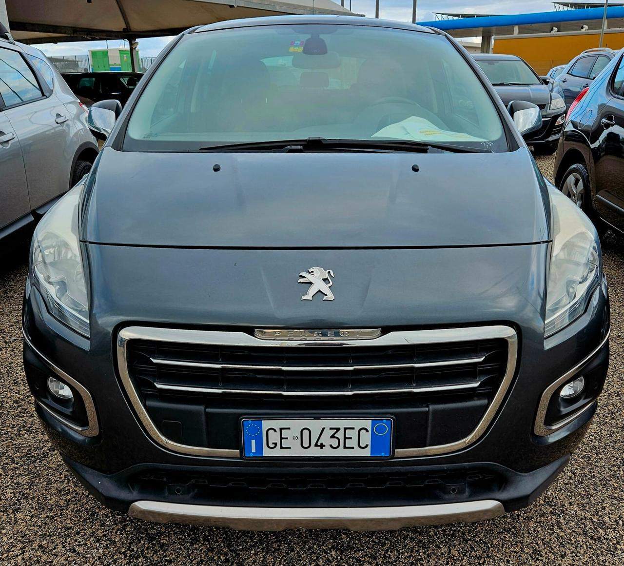 Peugeot 3008 130cv Allure - PARI AL NUOVO