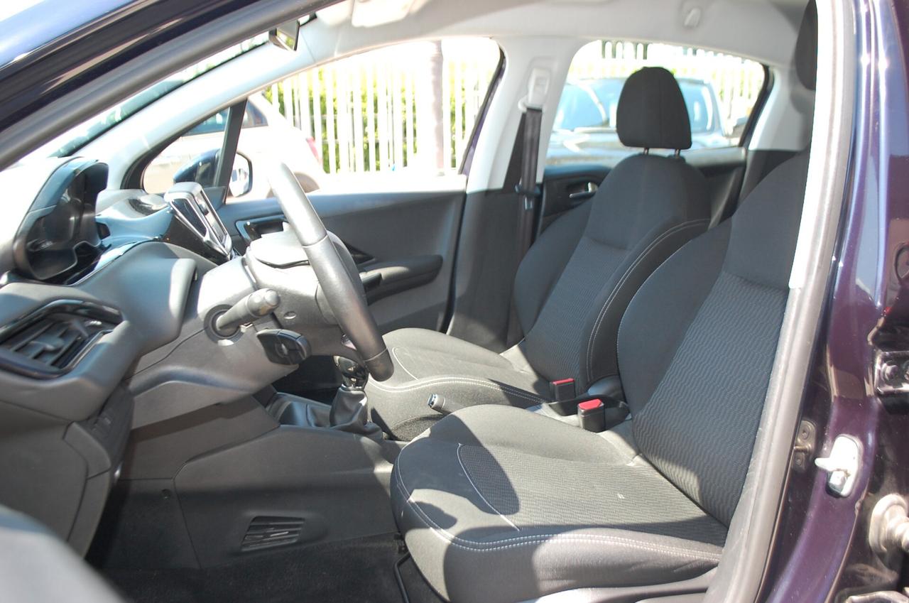 Peugeot 208 5p 1.2 puretech Active gpl 82CV Uff Italy Lega USB
