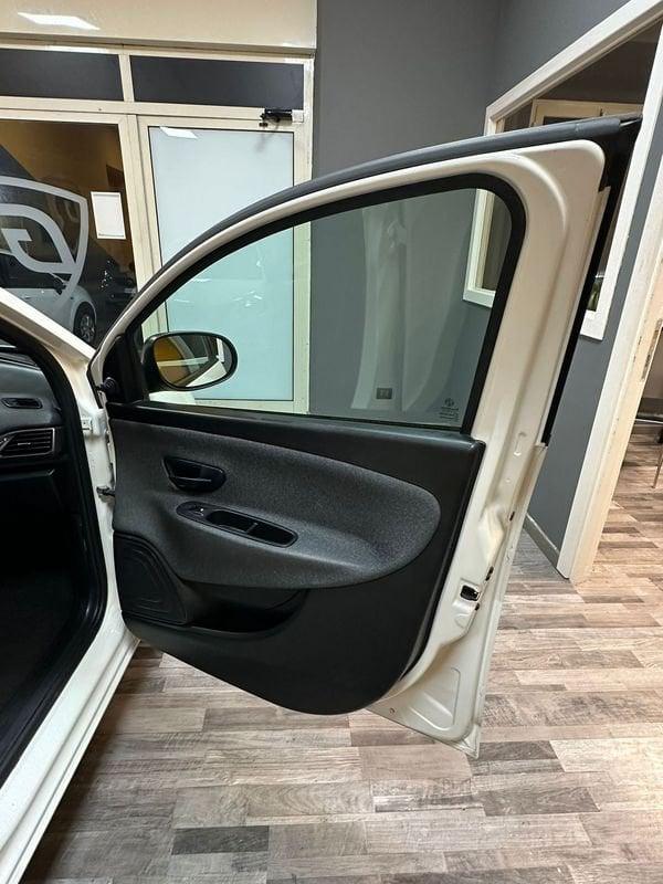 Lancia Ypsilon Ypsilon 1.2 69 CV Black and Noir PREZZO VERO