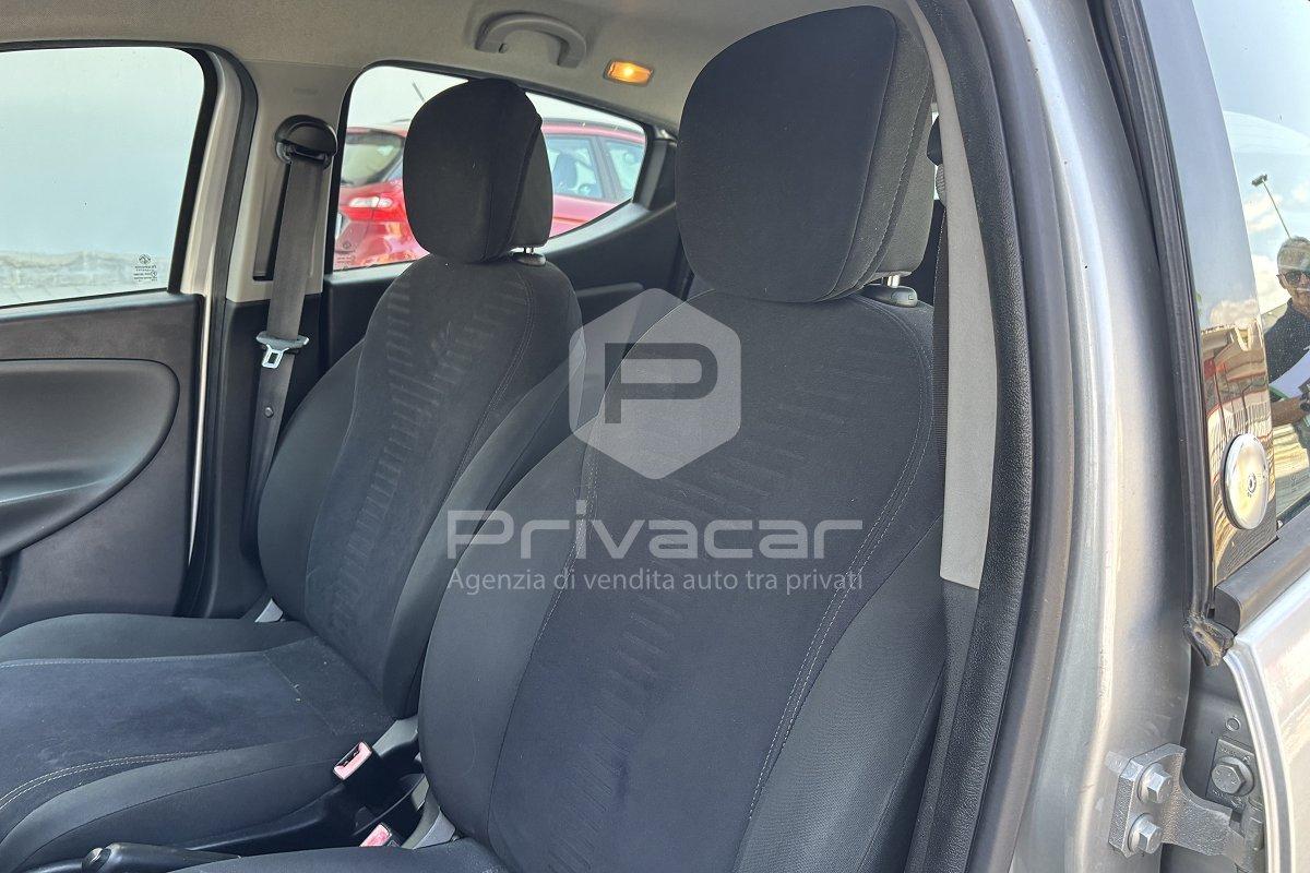 LANCIA Ypsilon 1.2 69 CV 5 porte GPL Ecochic Silver