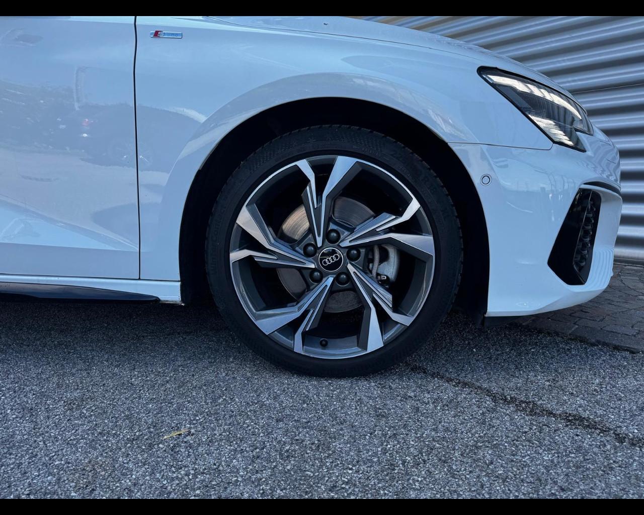 AUDI A3 SPORTBACK 40 TDI S-TRONIC QUATTRO S-LINE EDITION