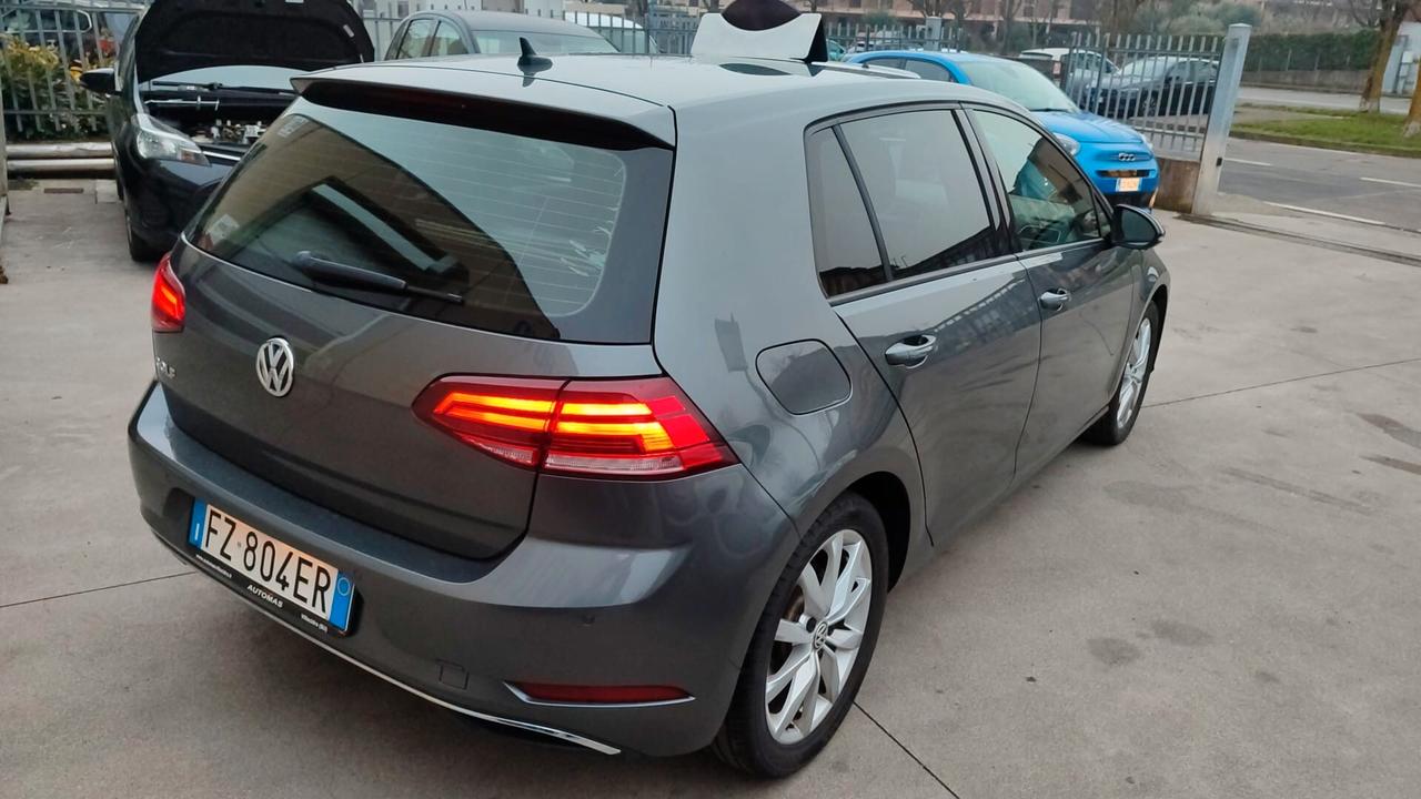 Volkswagen Golf 2.0 TDI DSG 5p. Business BlueMotion Technology