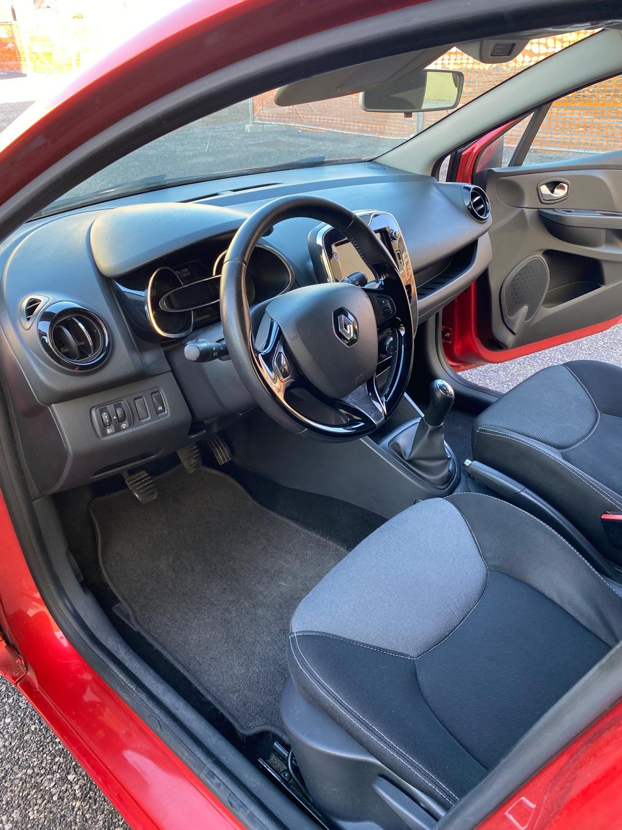 Renault Clio Sporter 1.5 dCi 8V 90CV Start&Stop 83gr. EcoBusiness