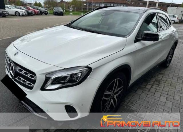 MERCEDES-BENZ GLA 180 Urban