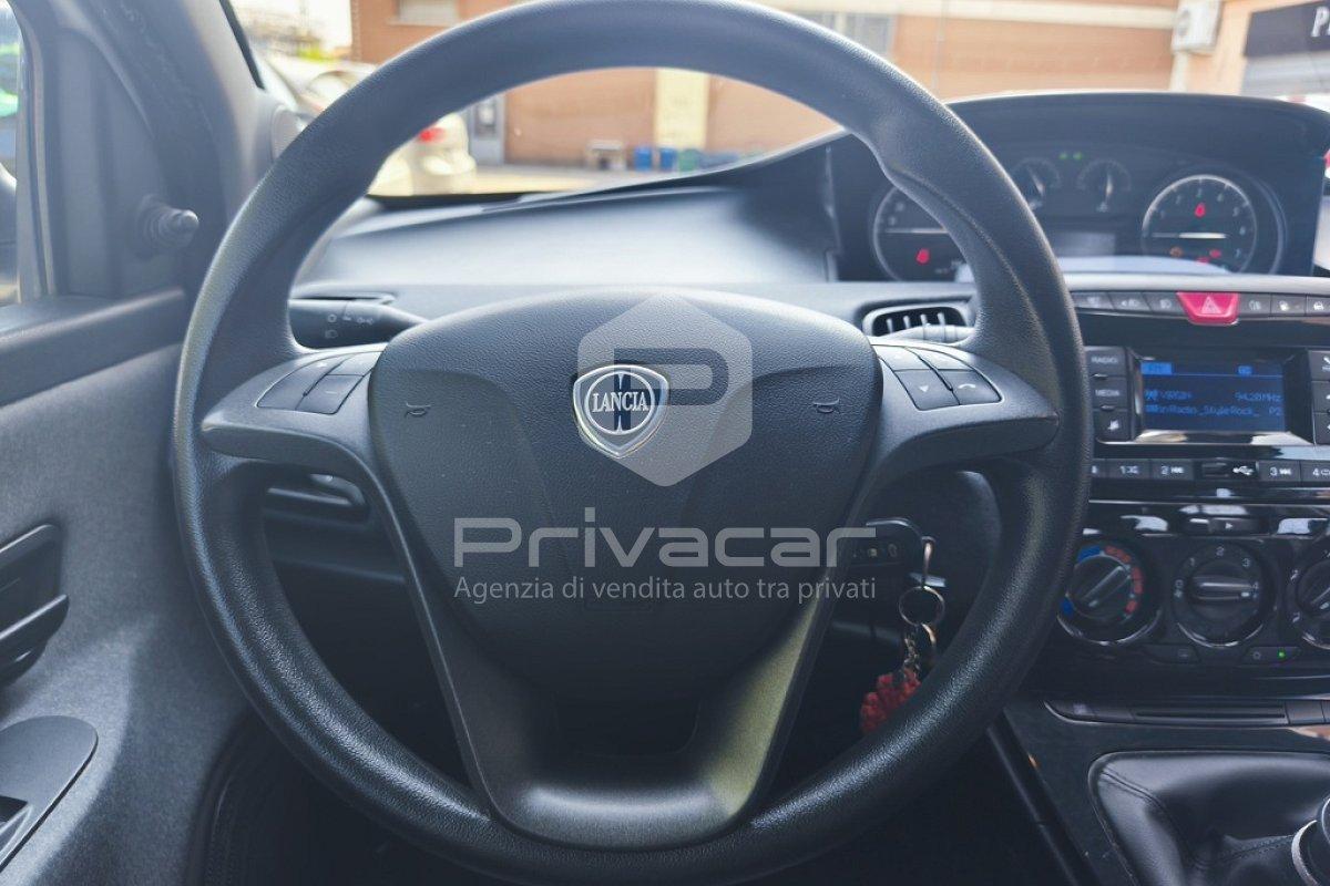 LANCIA Ypsilon 1.2 69 CV 5 porte GPL Ecochic Silver
