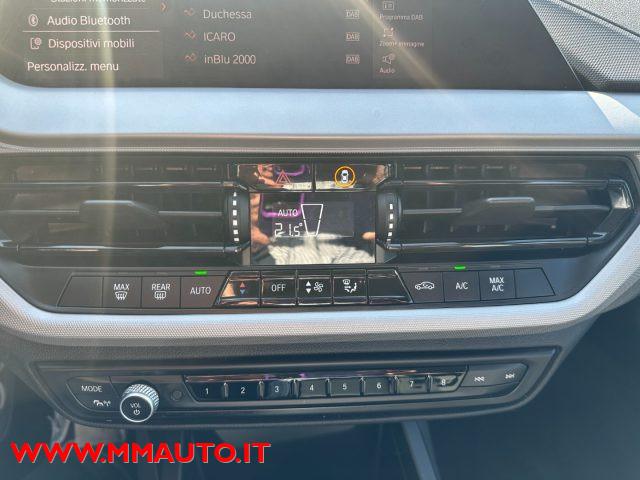 BMW 116 d 5p. Business Advantage NAVIG!!!!