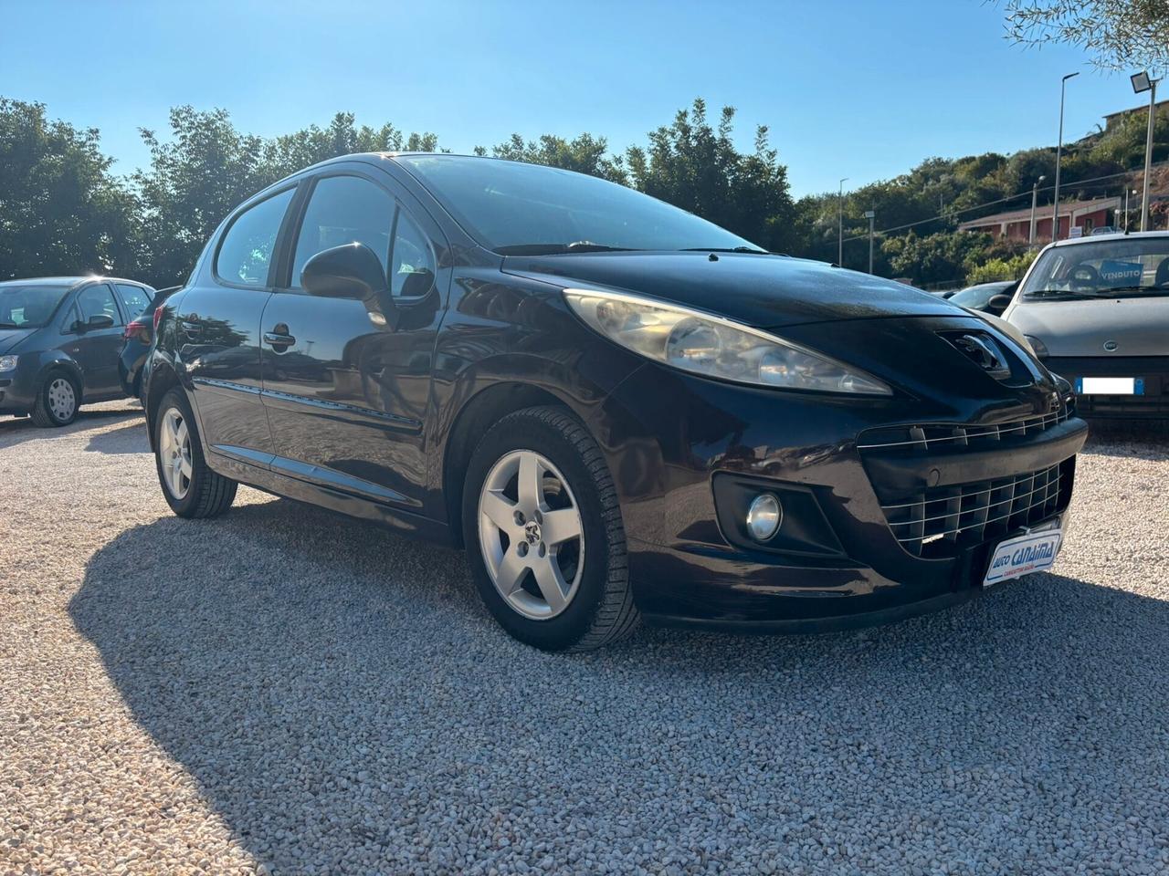 PEUGEOT 207 1.4 HDI - 2011
