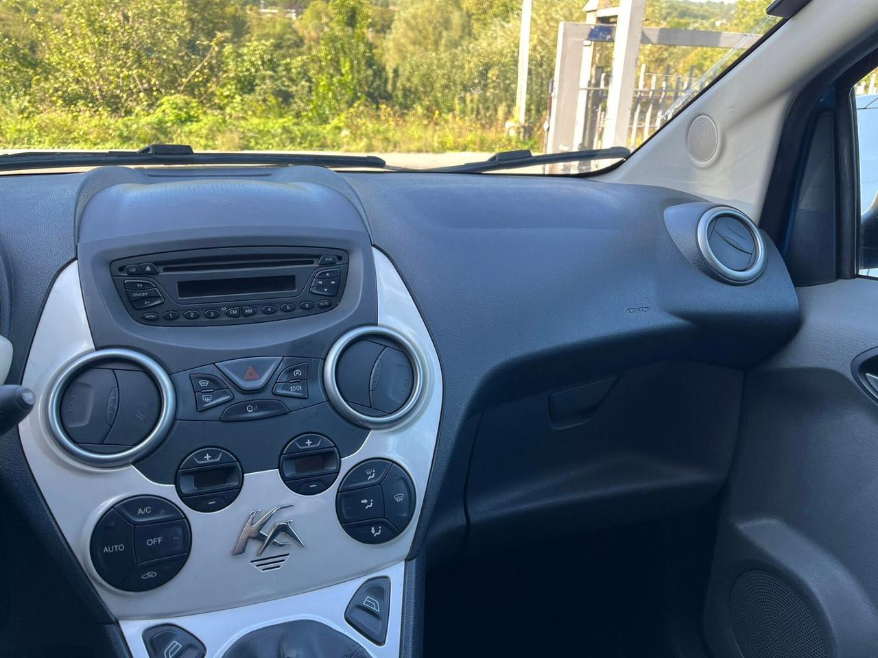 Ford Ka 1.3 TDCi 75CV Titanium TETTO