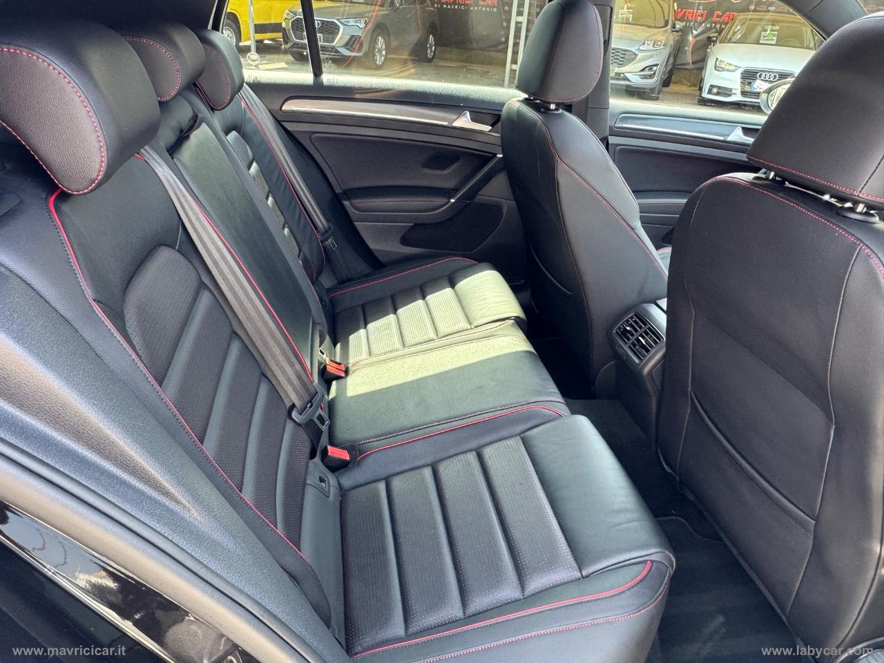 VOLKSWAGEN Golf GTI Perf. 2.0 245CV TSI DSG 5p. BMT