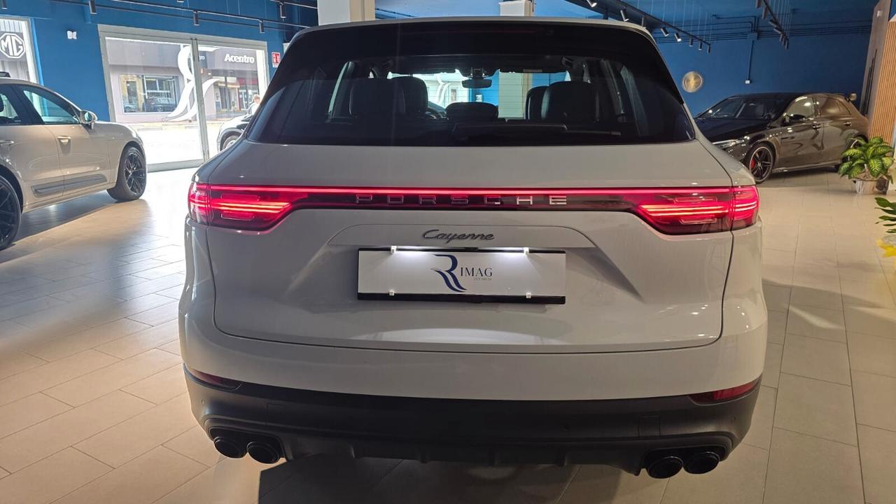 Porsche Cayenne 3.0 V6