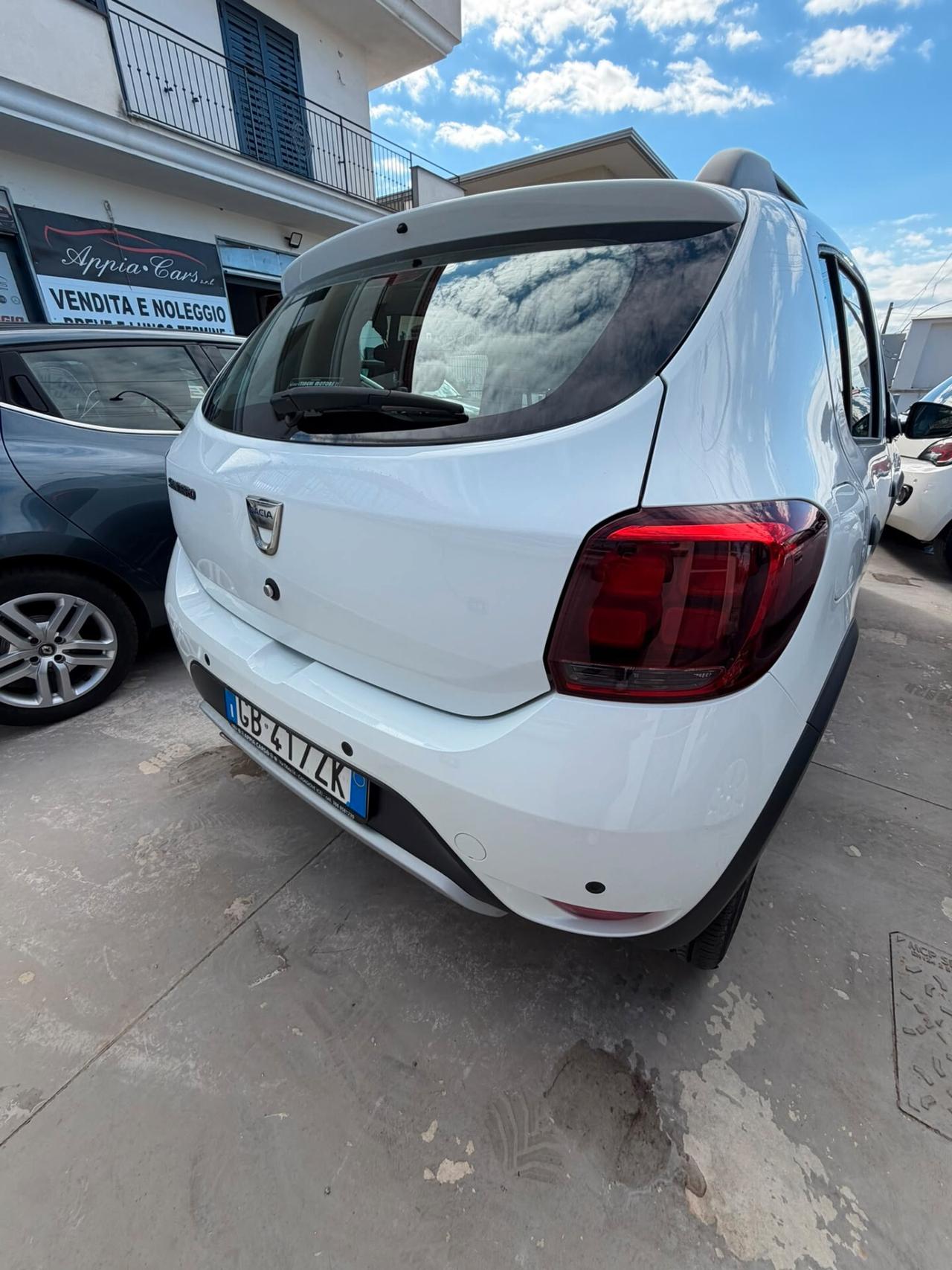 Dacia Sandero Stepway 1.0 TCe 100CV ECO-G 15th Anniversary