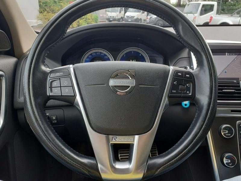 Volvo XC60 D5 AWD Geartronic R-design KM CERTIFIC-GARANZIA