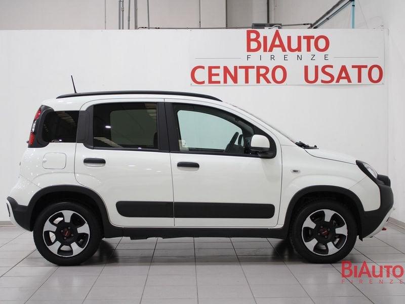 FIAT Panda Cross Panda 1.0 firefly hybrid Cross s&s 70cv 5p.ti
